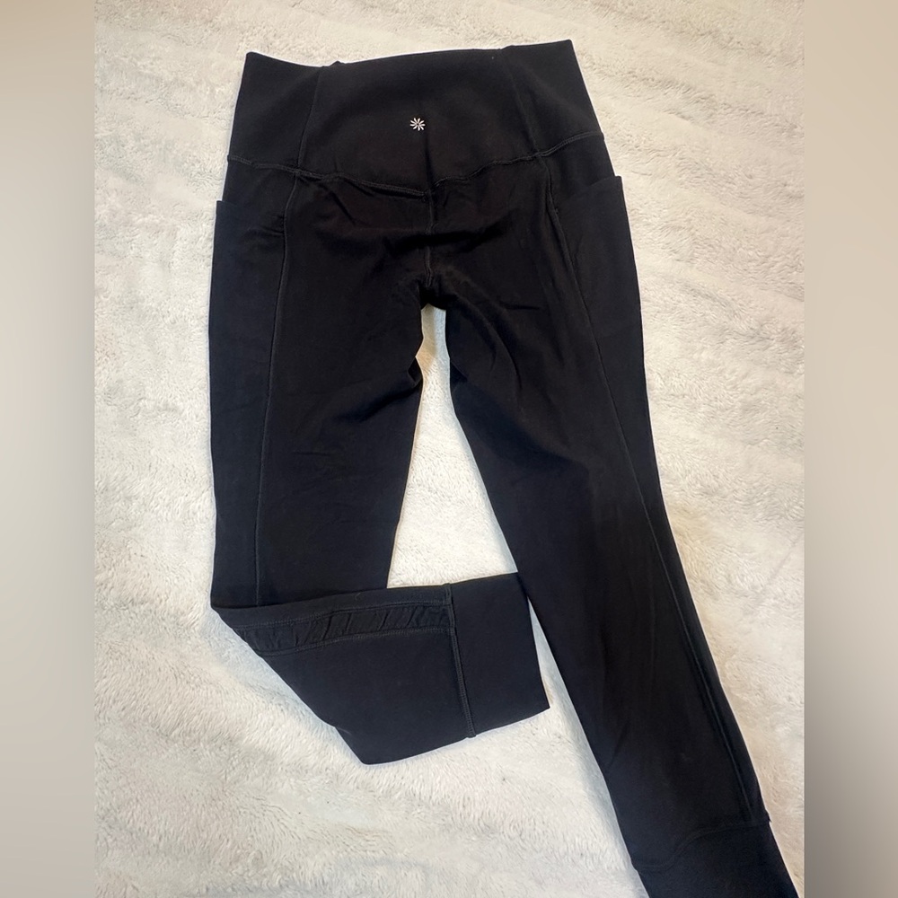 Athleta Salutaion Stash Ruch 7/8 Leggings